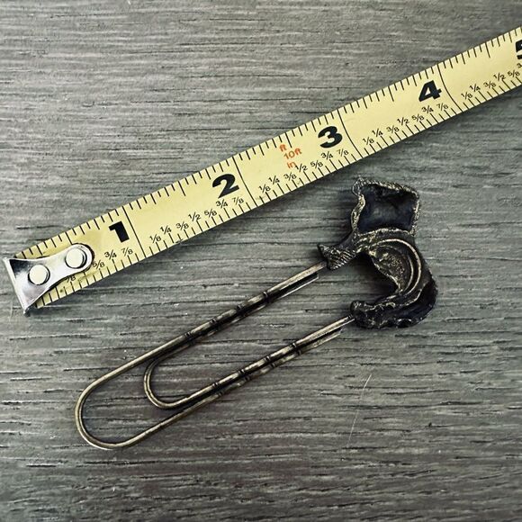 Lion Bronze Gold Bookmark Clip - Picture 2 of 2